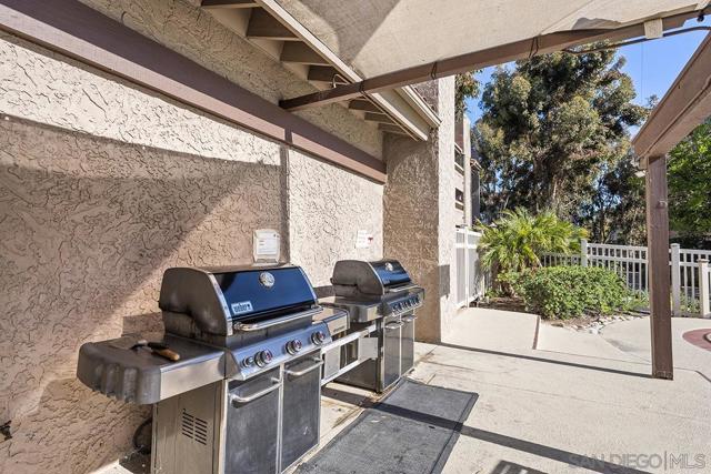 10400 caminito Cuervo, San Diego CA: https://media.crmls.org/mediaz/cde2ae8b-ef4b-47e4-a35c-5bba009768cb.jpg