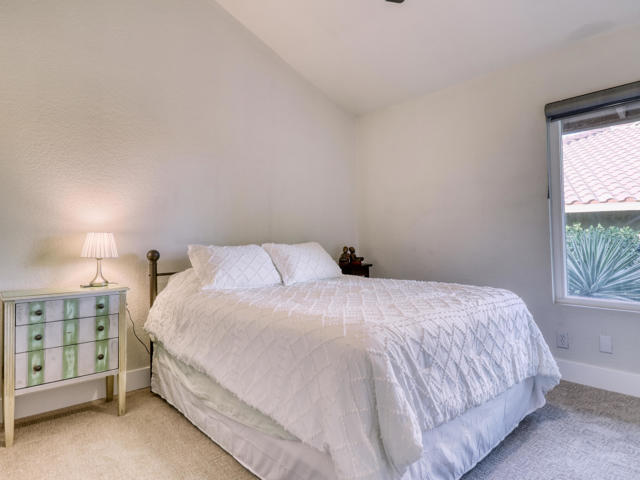 Image 25 of 52 For 77897 Woodhaven Drive