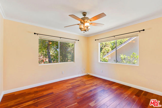 4236 Ensenada Drive, Woodland Hills CA: https://media.crmls.org/mediaz/cde33c30-63c7-46b9-83b6-46ba3ae101be.jpg