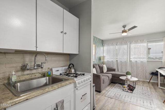 1132 1142 Pittsfield Lane, Ventura CA: https://media.crmls.org/mediaz/cde3e061-f553-494b-804d-5913238b0975.jpg