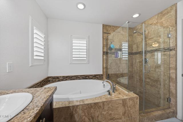 Detail Gallery Image 20 of 37 For 34 Secret Hollow Ln, Newbury Park,  CA 91320 - 3 Beds | 2/1 Baths