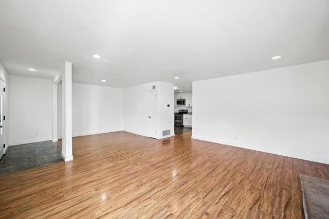 2950 Union Avenue, Hayward CA: https://media.crmls.org/mediaz/cde62b8f-5a62-4ed0-9776-8586d36387cc.jpg