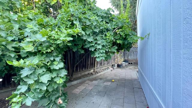 900 Golden Wheel Park Drive, San Jose CA: https://media.crmls.org/mediaz/cde6f28f-86d2-46aa-abe0-5b7eb95ab3ef.jpg