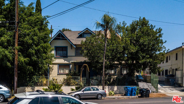 1130 S Hoover Street, Los Angeles CA: https://media.crmls.org/mediaz/cde778c3-af10-4d4a-9786-9f033911ffdd.jpg
