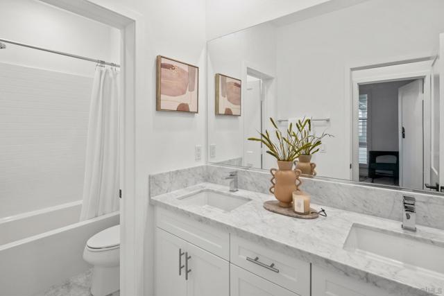 2779 VIA ALTA PL, San Diego CA: https://media.crmls.org/mediaz/cde7a200-ba82-4d75-ba28-541b05dcc4a9.jpg