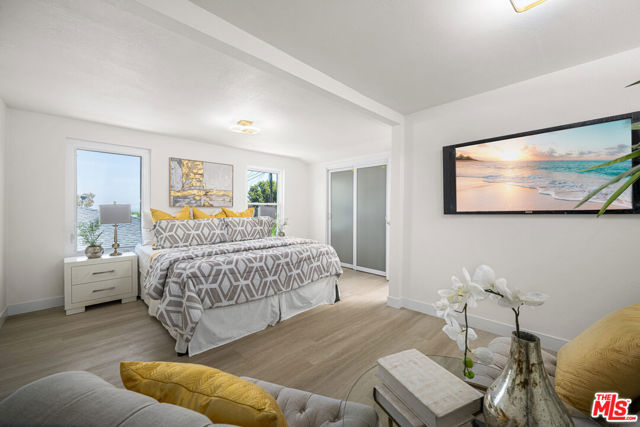 2733 Grand Summit Road, Torrance CA: https://media.crmls.org/mediaz/cde7f42a-bd29-4318-a279-ba7d54c39dc4.jpg