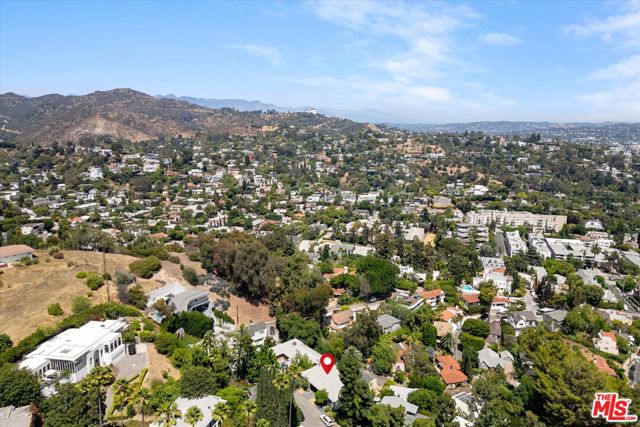 6190 Temple Hill Drive, Los Angeles CA: https://media.crmls.org/mediaz/cde81255-e76f-4b97-8663-f3986f2fe51d.jpg
