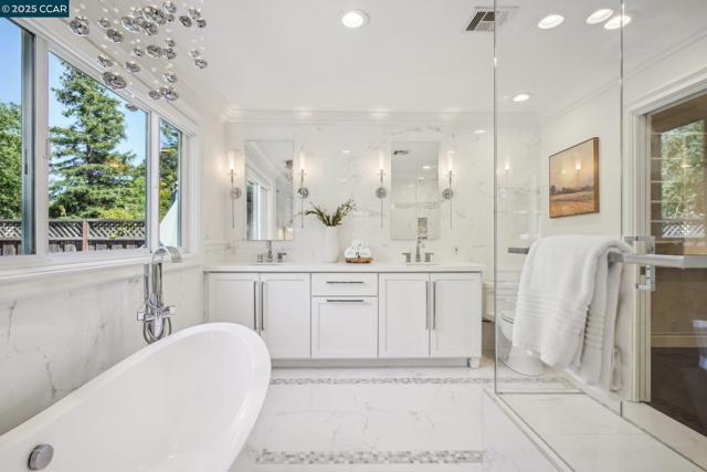 12994 Hawkins Dr, San Ramon CA: https://media.crmls.org/mediaz/cdeab0d9-33bd-4768-acad-ca7aee55c143.jpg