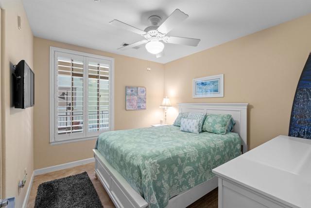 1019 Costa Pacifica Way, Oceanside CA: https://media.crmls.org/mediaz/cdeb0a77-a524-43f7-bb69-94951b3a4bf7.jpg