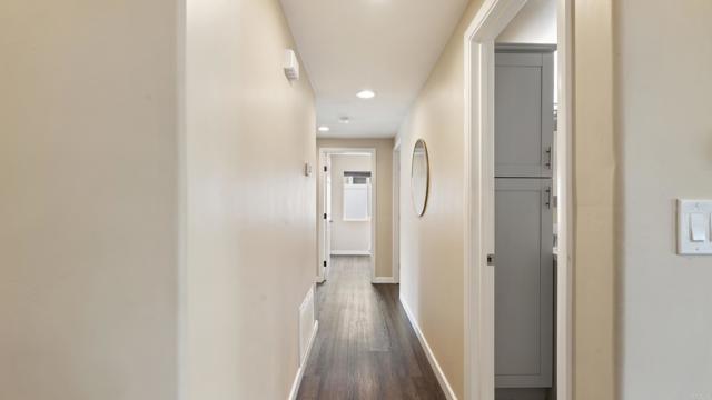271 E Rienstra Street, Chula Vista CA: https://media.crmls.org/mediaz/cdeb218b-55b7-4382-87cf-94fe0e067e45.jpg