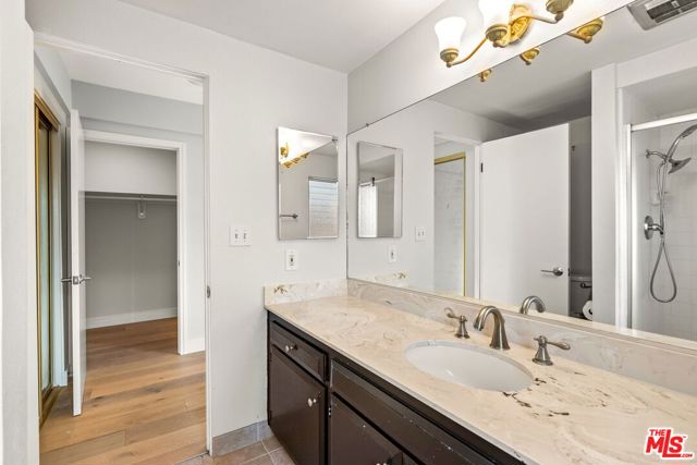 4771 La Villa Marina, Marina del Rey CA: https://media.crmls.org/mediaz/cdeb4cd6-98d9-4a1a-adb2-319f1c6dc211.jpg