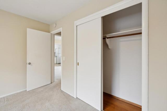 15 Kent Place, Menlo Park CA: https://media.crmls.org/mediaz/cdebb109-fe5d-4921-86e9-e1386746cc76.jpg