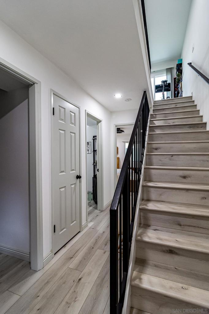 MLS #250035038SD img 15