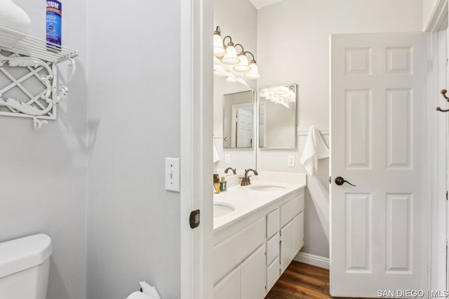 24641 Lincoln AVE, Murrieta CA: https://media.crmls.org/mediaz/cdecd448-5bcd-4364-8fba-94f599bf0bc3.jpg