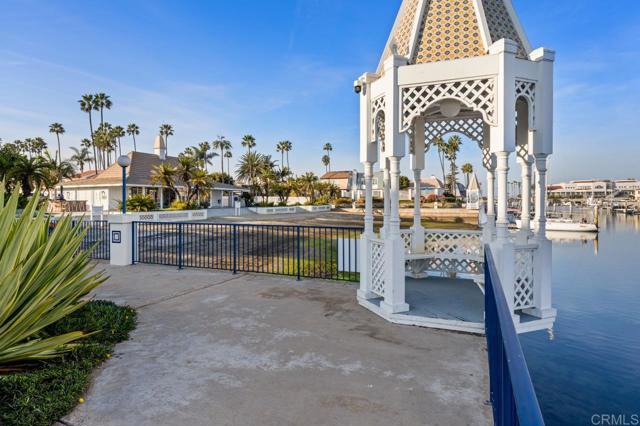 Detail Gallery Image 68 of 73 For 75 Half Moon Bend, Coronado,  CA 92118 - 3 Beds | 2 Baths