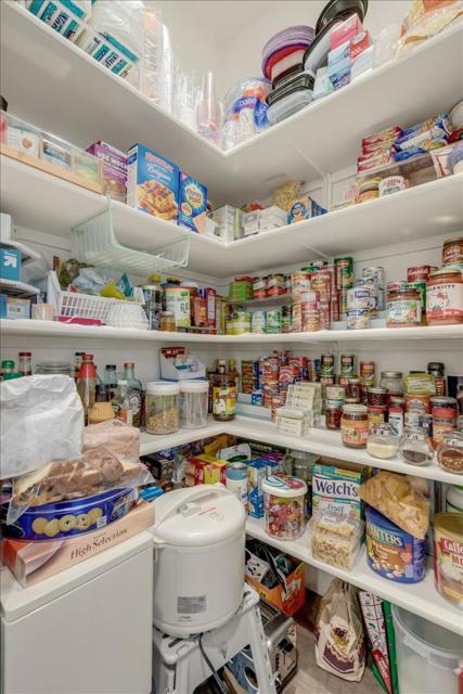 738 Sullivan Way, Gilroy CA: https://media.crmls.org/mediaz/cdee7147-7da2-4b50-b4a7-fea7e9506004.jpg