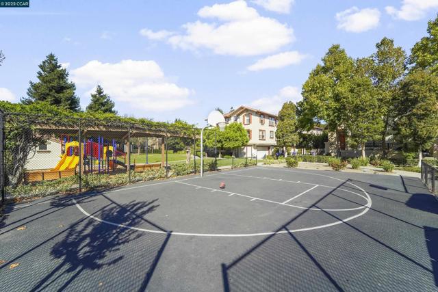 113 Carmel St, San Pablo CA: https://media.crmls.org/mediaz/cdee86fa-c057-45e9-9a65-c4f90c96eeb3.jpg