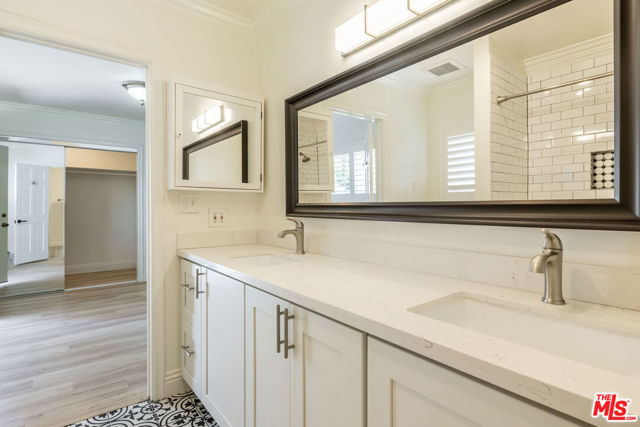 445 S Mansfield Avenue, Los Angeles CA: https://media.crmls.org/mediaz/cdee8a44-8dbc-48f4-abc1-a0f7efd1ed4c.jpg