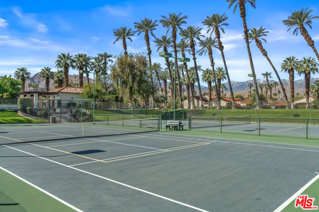 62 Calle Solano, Rancho Mirage CA: https://media.crmls.org/mediaz/cdeeb389-bb35-4cd7-9088-f49118da9d0a.jpg