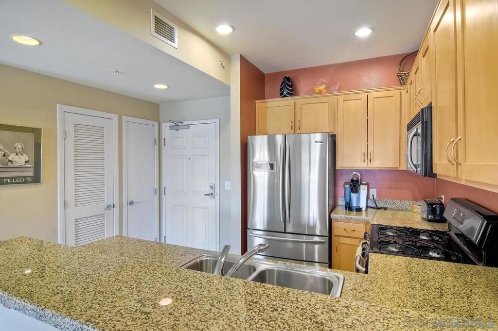 450 J Street - photo 8