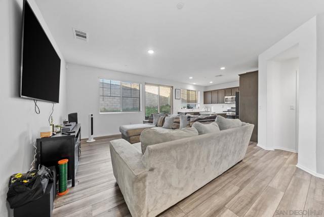 29566 Nini Ct, Winchester CA: https://media.crmls.org/mediaz/cdf07af1-b5f8-4b1a-bf87-5ae0aff6c94b.jpg