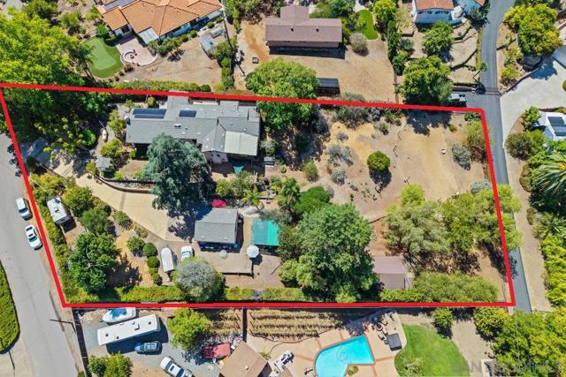 4744 Resmar Rd, La Mesa CA: https://media.crmls.org/mediaz/cdf1413c-d646-4525-b86f-ebab5da217f9.jpg