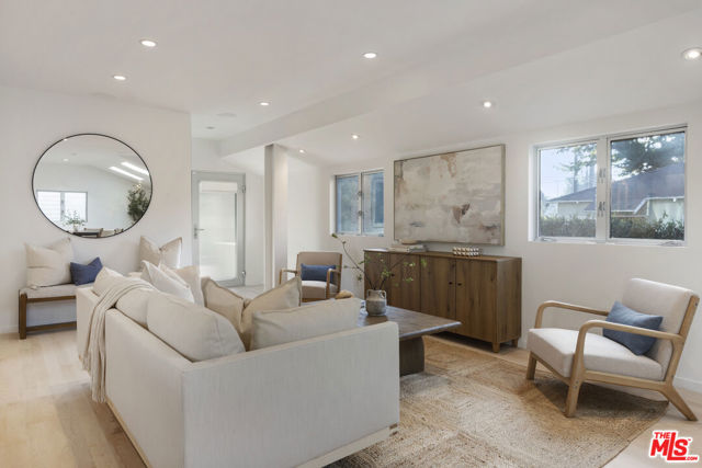 Drew Fenton | 257 Entrada Drive Santa Monica CA | MLS: 7501252 Drew Fenton | 257 Entrada Drive Santa Monica CA | MLS: 7501252