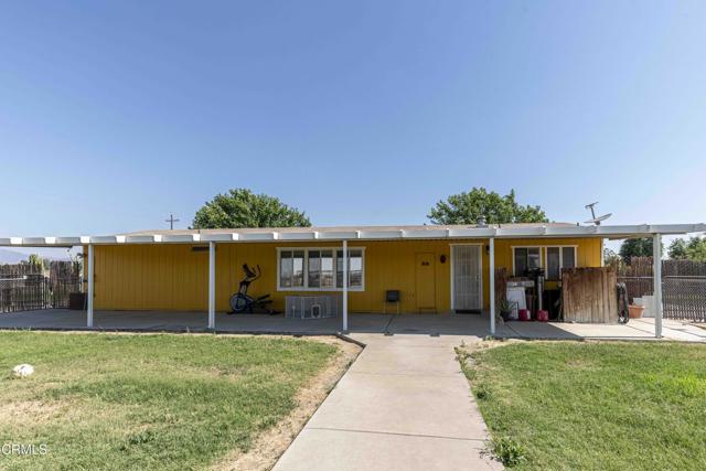 8600 Kattie Avenue, Bakersfield CA: https://media.crmls.org/mediaz/cdf3c85c-85df-4e61-9685-7117fbd48d41.jpg