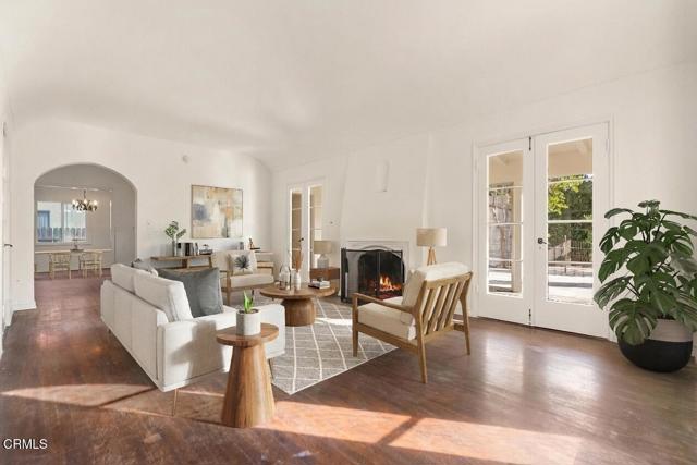 Detail Gallery Image 4 of 38 For 940 Cornell Rd, Pasadena,  CA 91106 - 3 Beds | 2 Baths