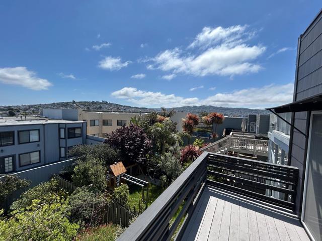 169 Brompton Avenue, San Francisco CA: https://media.crmls.org/mediaz/cdf59453-89f6-4023-b37a-d282f83ea300.jpg