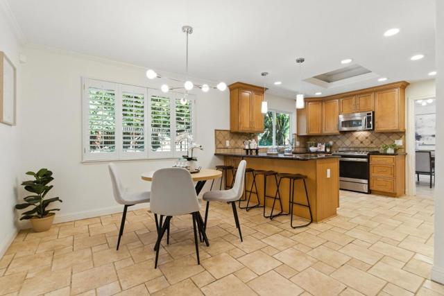 4418 Valle Vista, Pittsburg CA: https://media.crmls.org/mediaz/cdf5f5d4-6877-497c-a1ba-7c50d3373fd5.jpg