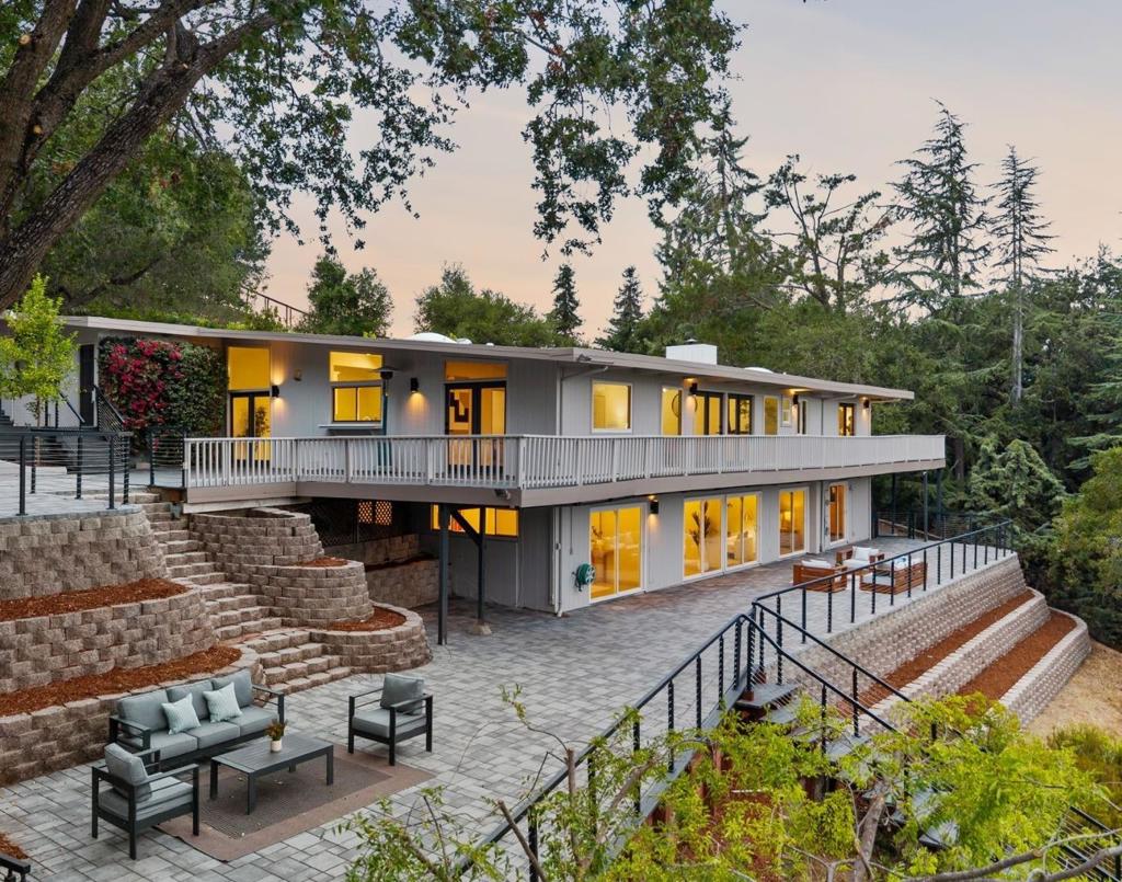 2987 Alexis Drive