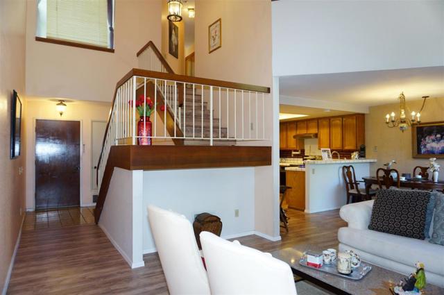 4733 Lago Vista Circle, San Jose CA: https://media.crmls.org/mediaz/cdf71689-d071-4ae3-9ab5-484946251a3a.jpg