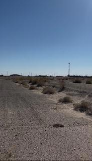 2141 Iridescent Avenue, Thermal CA: https://media.crmls.org/mediaz/cdf79409-9ed7-414e-8204-9fac2f05e1bc.jpg