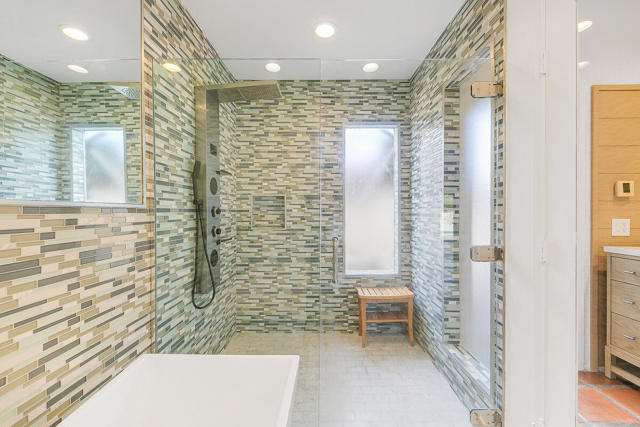 60 Calle Solano, Rancho Mirage CA: https://media.crmls.org/mediaz/cdf94901-77ce-4561-b47b-1c9d29220868.jpg