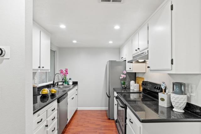 891 W California Avenue, Sunnyvale CA: https://media.crmls.org/mediaz/cdf981d4-e0e6-42e8-b17e-cc8b19e7b0b4.jpg