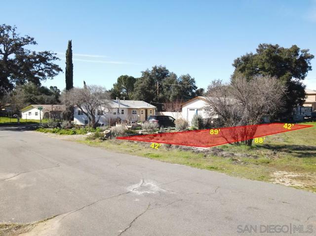 0 Manzanita Dr, Campo CA: https://media.crmls.org/mediaz/cdf9db86-0b22-4814-b3d6-998aa8714488.jpg