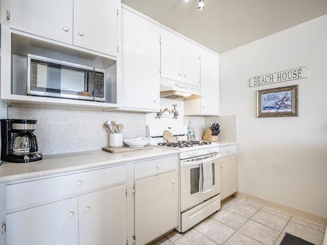 753 The Shoreline, La Selva Beach CA: https://media.crmls.org/mediaz/cdf9e14b-dbd3-40a5-8762-1c4c7b3c3657.jpg