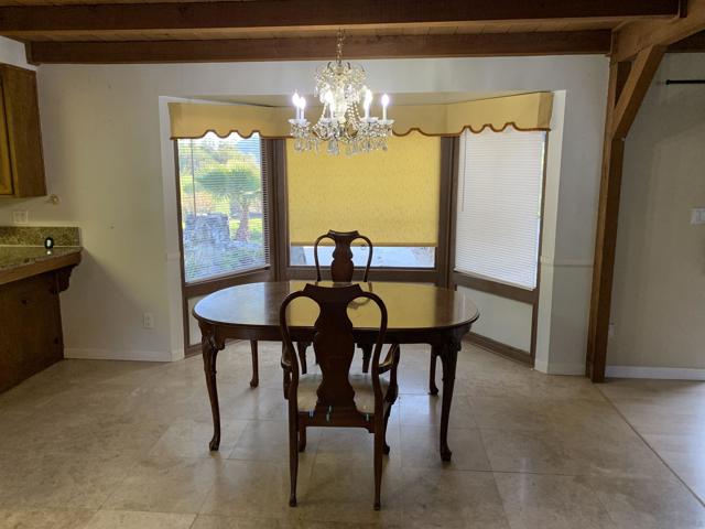 9109 Huntley Road, Fallbrook CA: https://media.crmls.org/mediaz/cdfa7975-2585-46fc-8a53-5675b50c6724.jpg