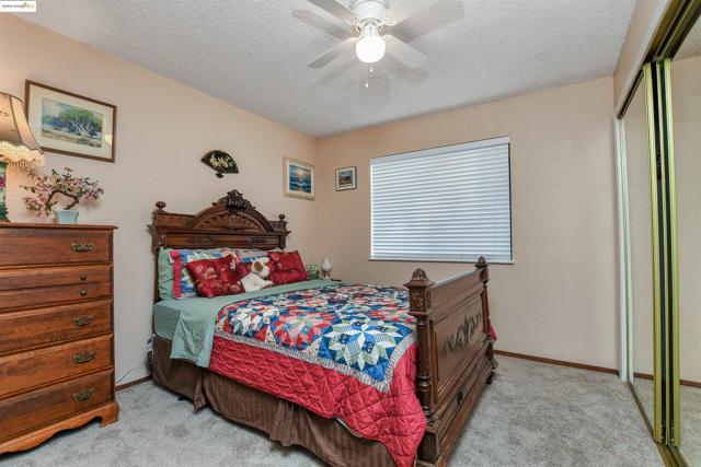 3215 Ohara Ave, Brentwood CA: https://media.crmls.org/mediaz/cdfa79ae-75d1-4ad7-8c3a-8fc50a2efdf5.jpg