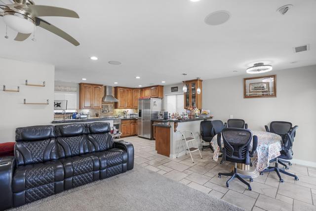 1234 El Mio Drive, El Cajon CA: https://media.crmls.org/mediaz/cdfb26a5-7660-4a7e-8aa5-59a4e91e2e99.jpg