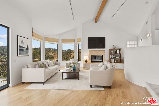 3665 ALTA MESA Drive photo 8