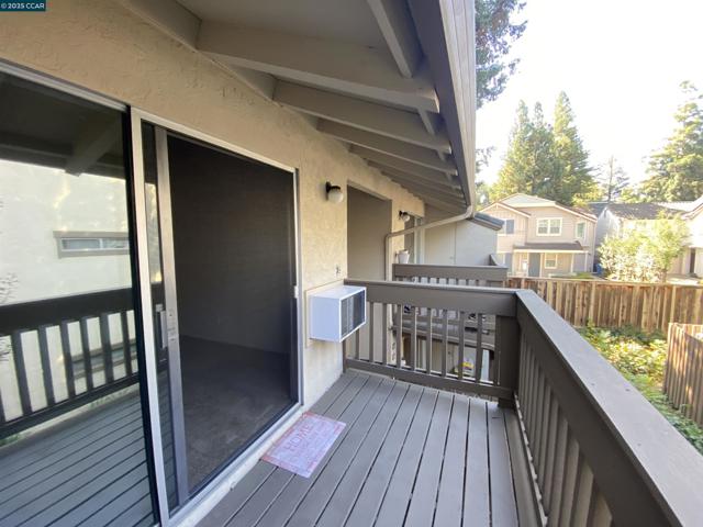 2730 Oak Road, Walnut Creek CA: https://media.crmls.org/mediaz/cdfb8674-84d3-400b-9abd-53c2047ff348.jpg