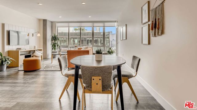 755 S Spring Street, Los Angeles CA: https://media.crmls.org/mediaz/cdfdff3b-7cfa-454f-8154-a6ffbda4a9aa.jpg