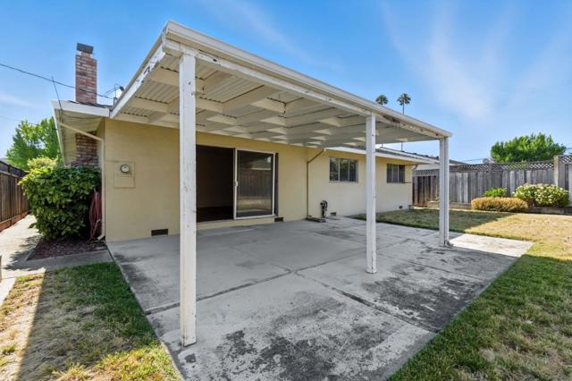 4887 Pepperwood Way, San Jose CA: https://media.crmls.org/mediaz/cdfe920d-cbef-42a5-87a5-575b2ec890c0.jpg