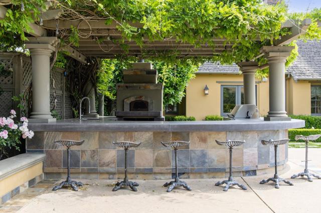 1305 Lions Peak Lane, San Martin CA: https://media.crmls.org/mediaz/cdff5258-7518-4969-83ab-c1fb7049ad51.jpg