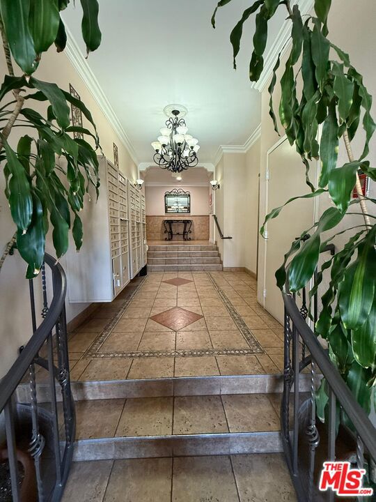 5257 Radford Avenue, Valley Village CA: https://media.crmls.org/mediaz/cdff6eff-b9c1-41bc-ad83-b8d3a5ae0e5f.jpg
