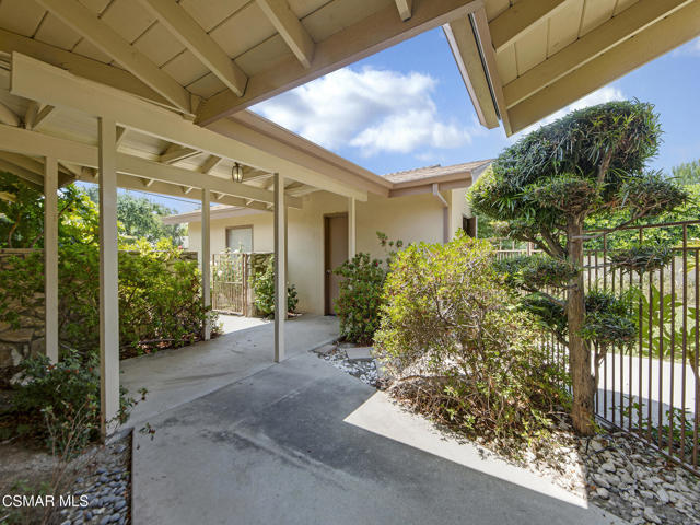 5448 Bothwell Road, Tarzana CA: https://media.crmls.org/mediaz/ce00d370-a45b-41b7-b8e0-a6b916002be0.jpg