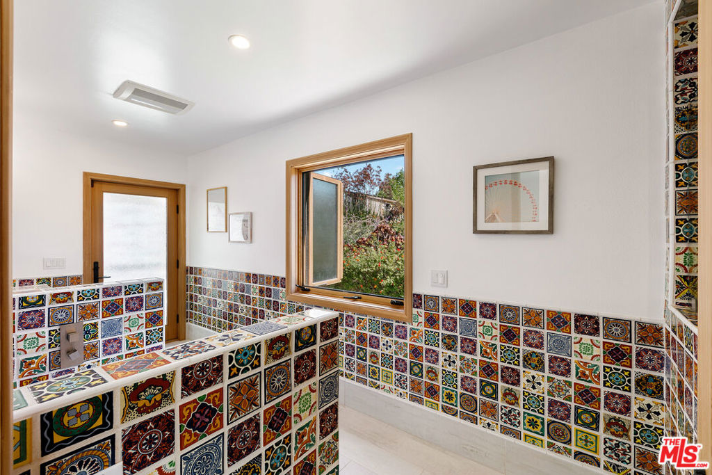 MLS #26860837 image #27
