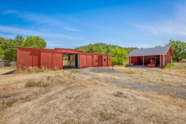 13580 Watsonville Road, Morgan Hill CA: https://media.crmls.org/mediaz/ce013036-8746-465c-a45c-bfac38c8ecd2.jpg